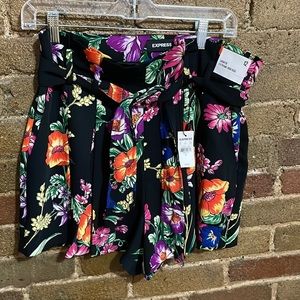 Express high rise shorts size 12